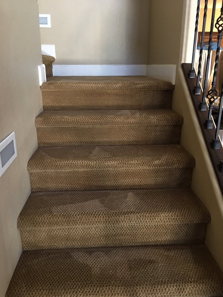 Before and after of stair carpet cleaning results